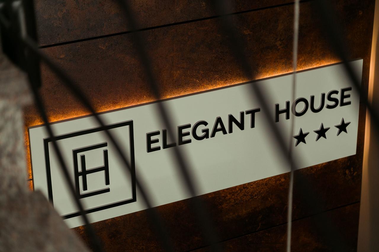 Hotel Elegant House Făgăraş Exteriér fotografie