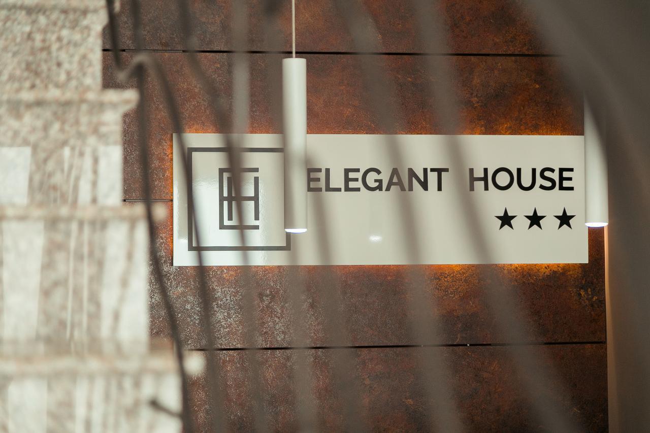 Hotel Elegant House Făgăraş Exteriér fotografie