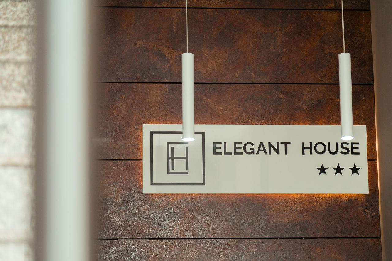 Hotel Elegant House Făgăraş Exteriér fotografie