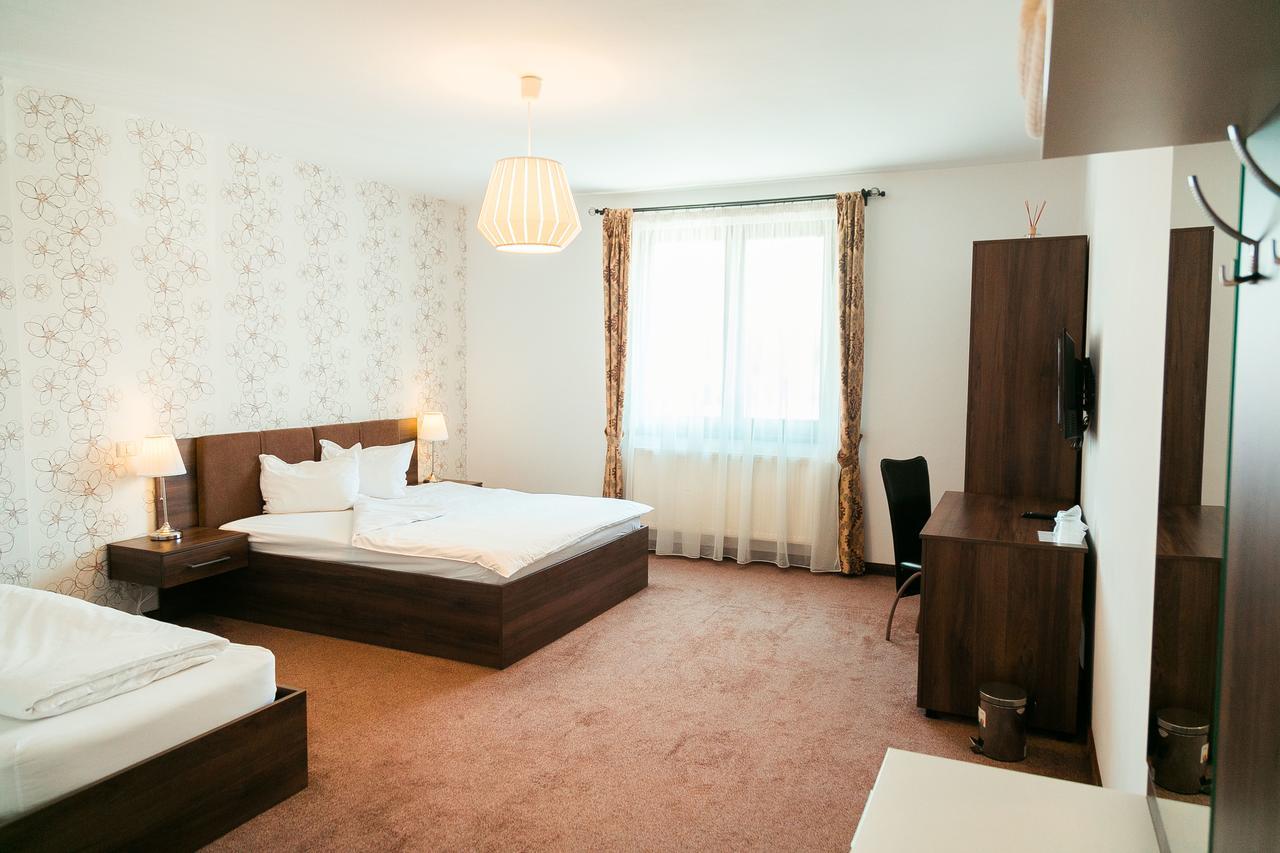 Hotel Elegant House Făgăraş Exteriér fotografie