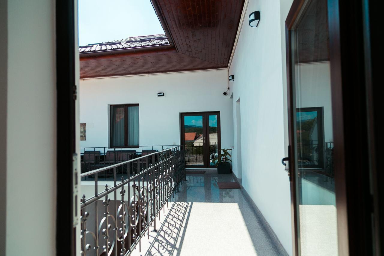 Hotel Elegant House Făgăraş Exteriér fotografie