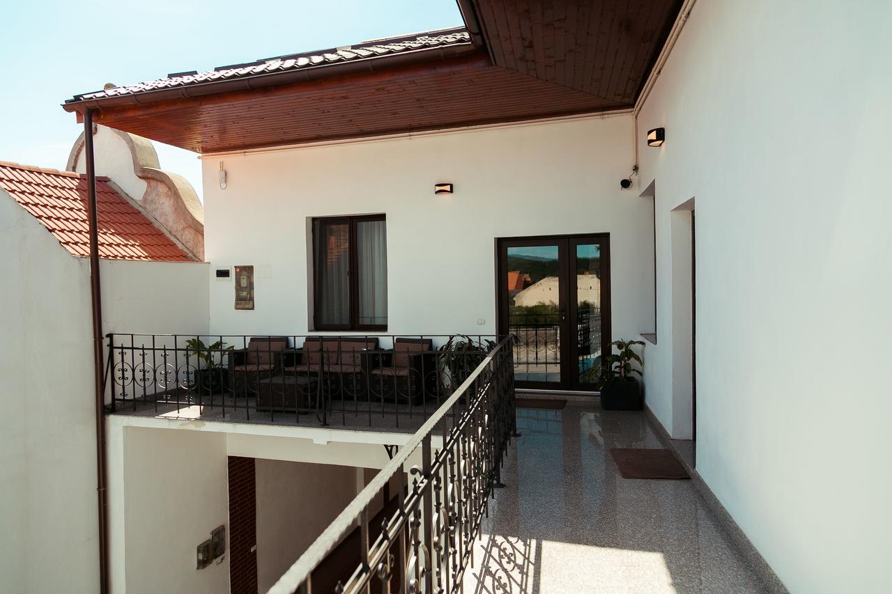 Hotel Elegant House Făgăraş Exteriér fotografie